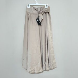 Elegant Beige Skirt
